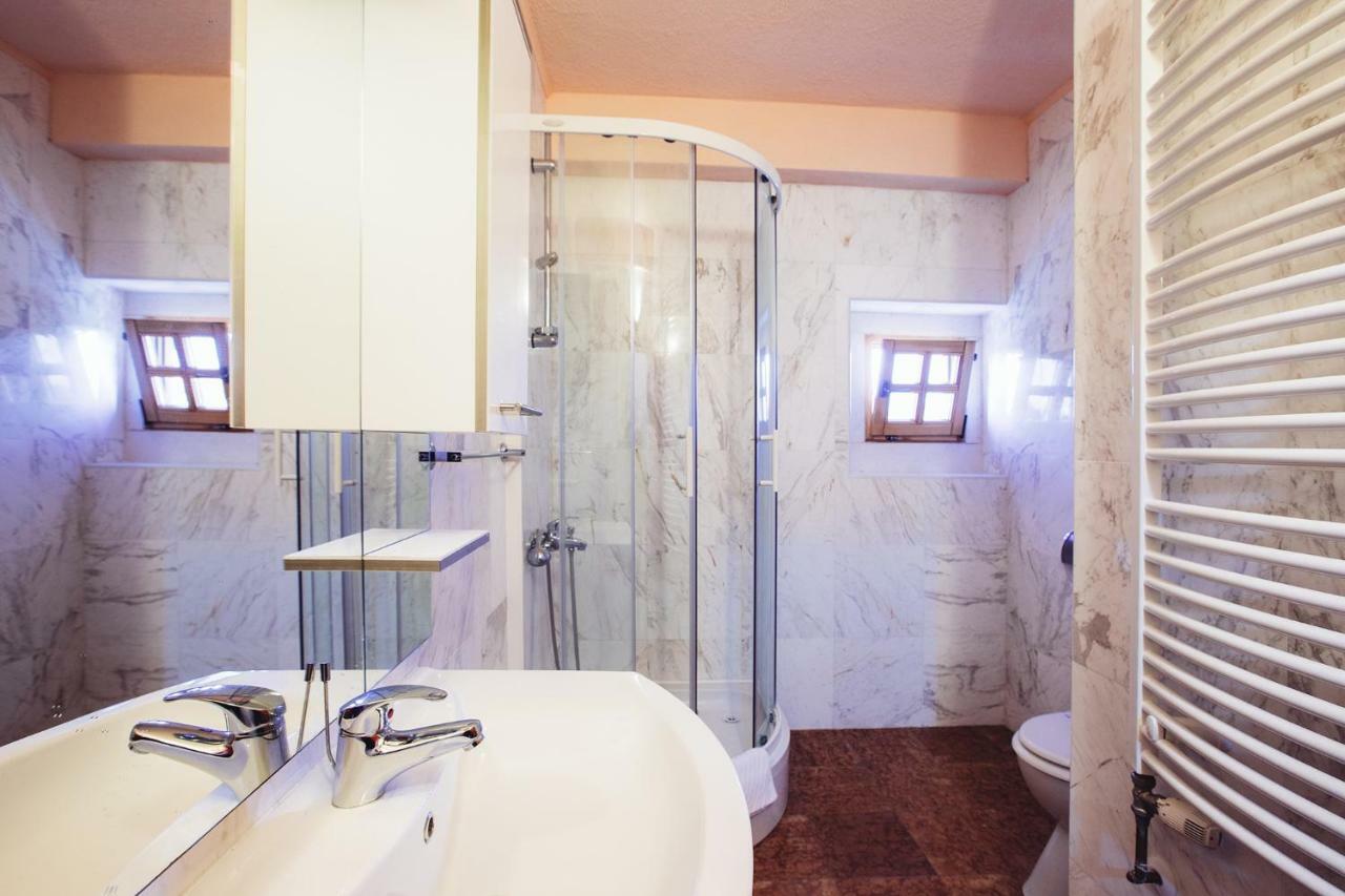 Apartmani I Sobe Dinko Стариград-Пакленица Экстерьер фото