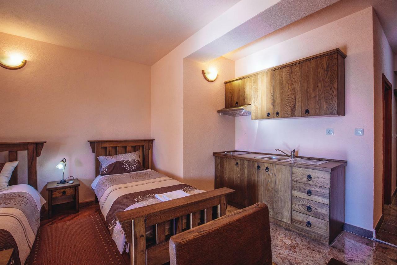 Apartmani I Sobe Dinko Стариград-Пакленица Экстерьер фото