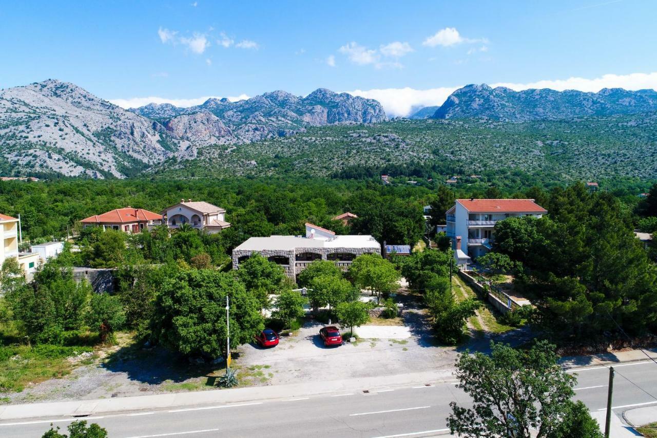 Apartmani I Sobe Dinko Стариград-Пакленица Экстерьер фото
